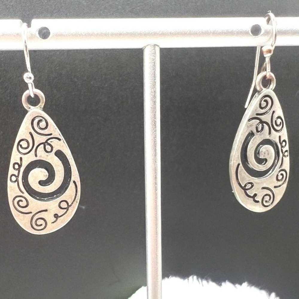 Lia Sophia Day Dreamer Swirl Earrings Matte Silver Tone Dangle Drop Hook Retired
